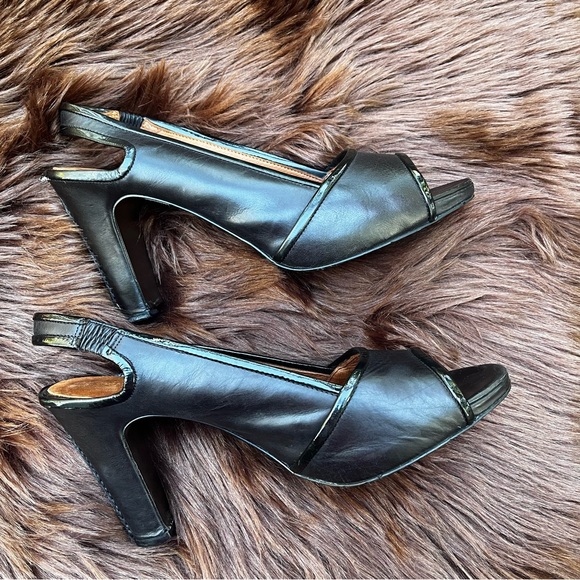 Gentle Souls by Kenneth Cole “Lindy” Heels - Picture 4 of 12